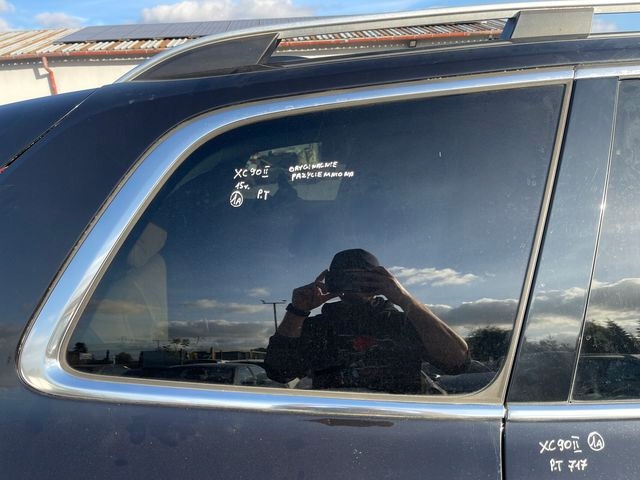 VOLVO XC90 II 2015 SZYBA KAROSERYJNA PRAWY TYŁ