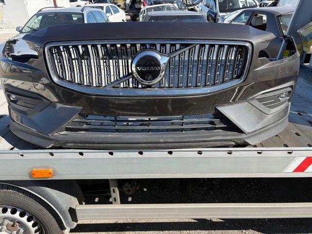 VOLVO V60 CC ZDERZAK PRZEDNI PRZÓD 731 2024 KOMPLETNY