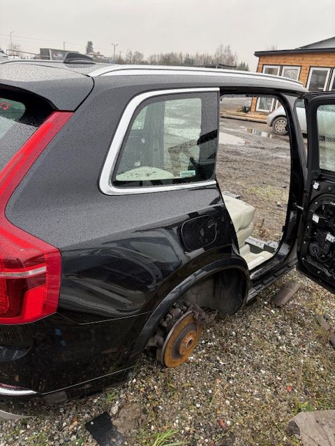VOLVO XC90 ĆWIARTKA BŁOTNIK PRAWY TYŁ DŁUGA 717