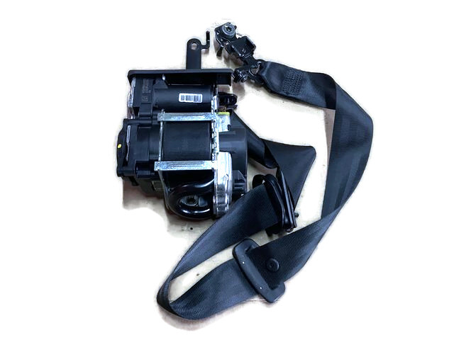 VOLVO S60 III V60 II V60 II CC PAS BEZPIECZEŃSTWA PRAWY PRZÓD 32149114