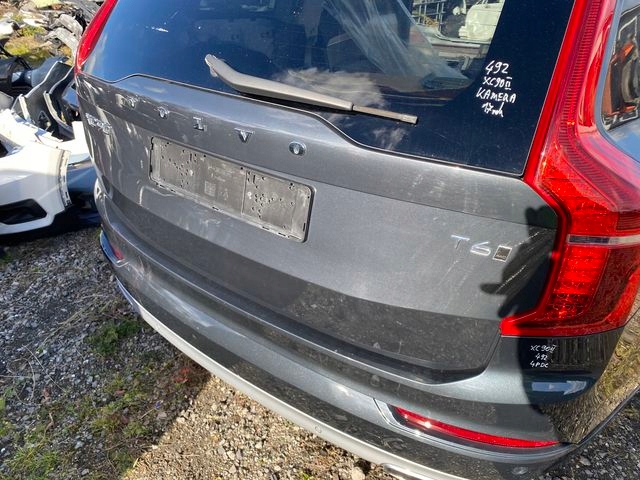 8f5980674a2a82e32171b8852487-1