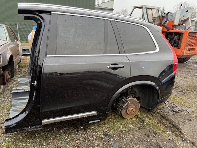 VOLVO XC90 DRZWI LEWY TYŁ LEWE TYLNE 717