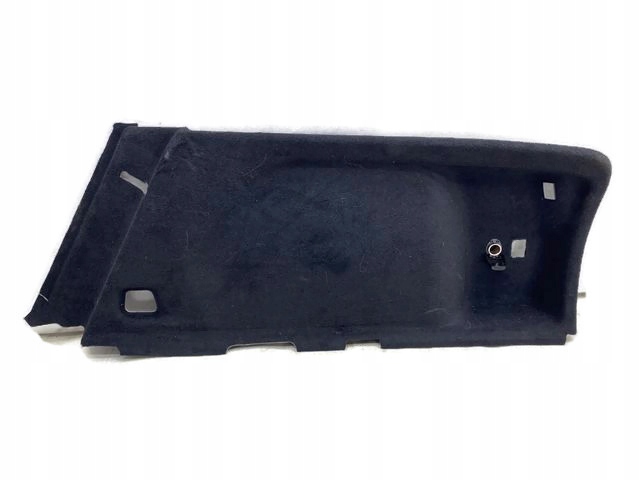VOLVO V60 II V60 II CC BOCZEK TAPICERKA BAGAŻNIKA PRAWA 32310573