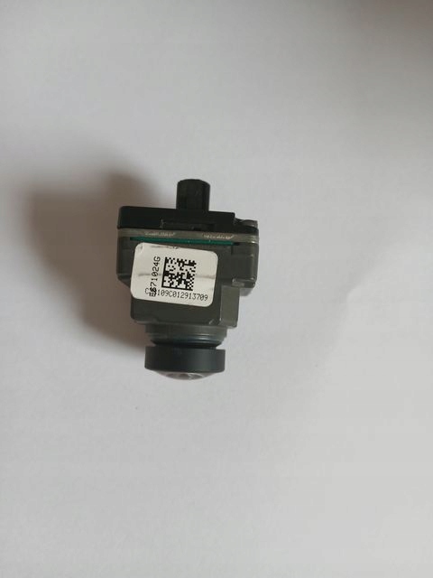 05eda8484f14849b88896da6d42d-4