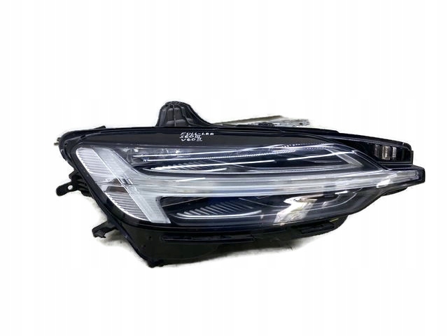 VOLVO S60 III V60 II LAMPA PRAWA PRZEDNIA FULL LED