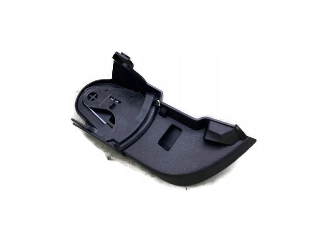 VOLVO XC40 OSŁONA PROWADNICA PASA BEZPIECZEŃSTWA LEWY TYŁ 31469202