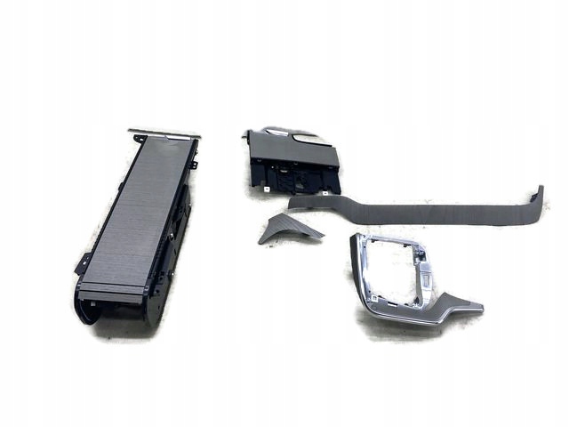 VOLVO S60 III V60 II DEKOR DEKORY OZDOBNE SCHOWEK