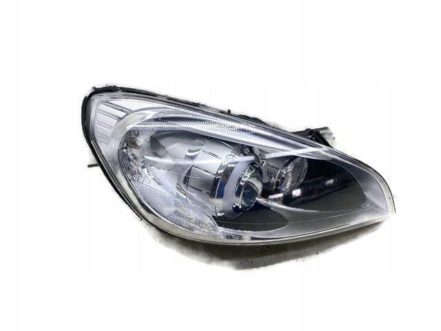 VOLVO S60 II LAMPA PRAWA PRZEDNIA XENON 31383063