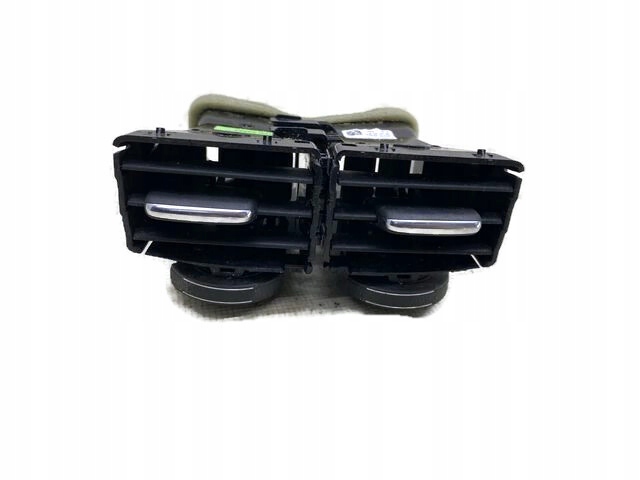 VOLVO XC90 II KRATKA NAWIEWU ŚRODKOWA TYŁ 31365121