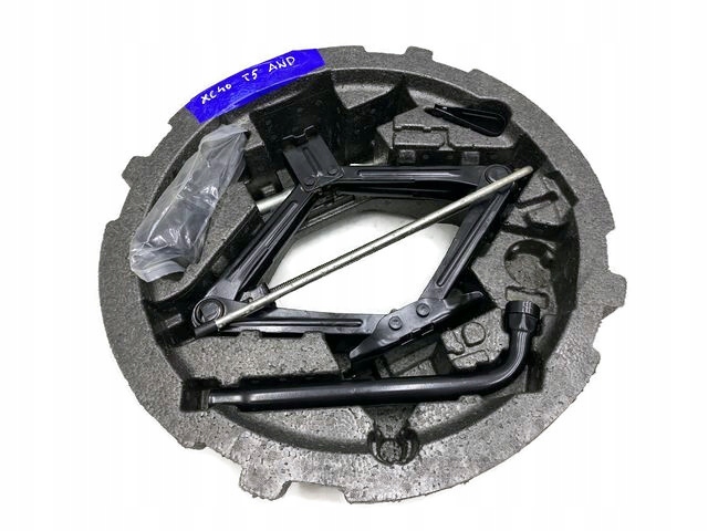 VOLVO XC40 WKŁAD LEWAREK KLUCZ DO KÓŁ ZESTAW NAPRAWCZY 31680052