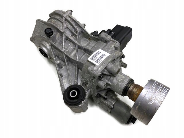 VOLVO XC40 MILD HYBRID MOST DYFER TYŁ P1216702