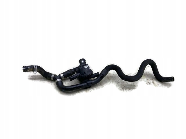 VOLVO S60 III MILD HYBRID POMPA WODY PRZEWODY