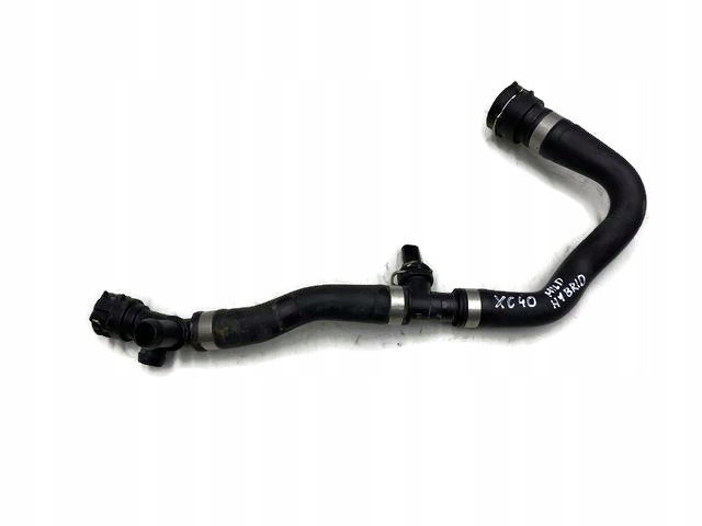 VOLVO XC40 MILD HYBRID RURA PRZEWÓD WODY