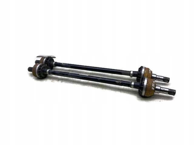 VOLVO V90 CC B6 PÓŁOŚ PRAWA TYLNA TYŁ 32339006