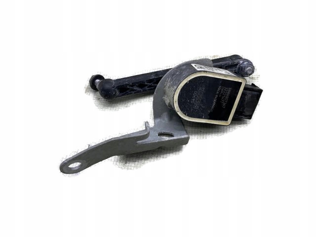 VOLVO XC40 CZUJNIK POZIOMOWANIA ŚWIATEŁ LEWY 32221957