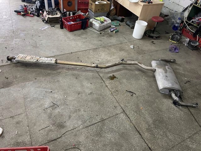 VOLVO S90 WYDECH TŁUMIK 31410827 82288942