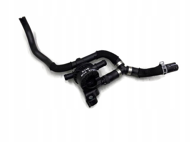 VOLVO XC40 MILD HYBRID POMPA WODY PRZEWODY 32325210