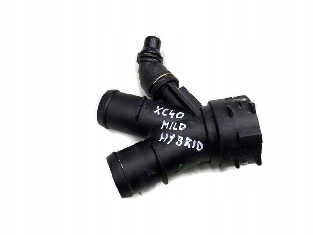 VOLVO XC40 PRZEWÓD WODY TRÓJNIK