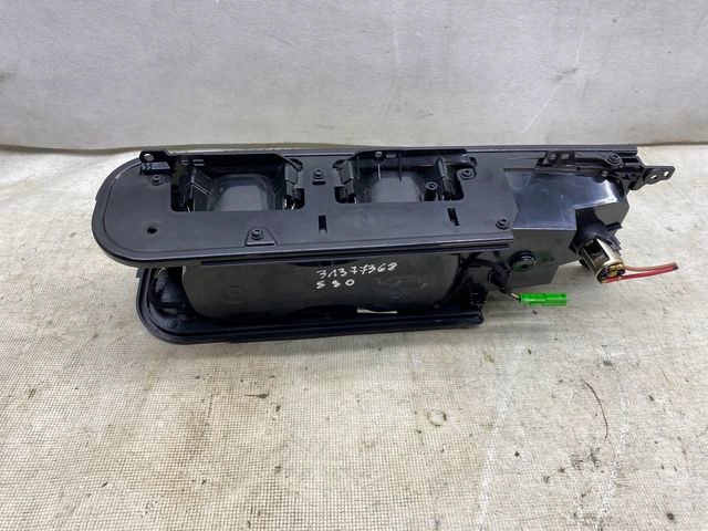 f440cc994e3a8c117ef4b6d76bf8