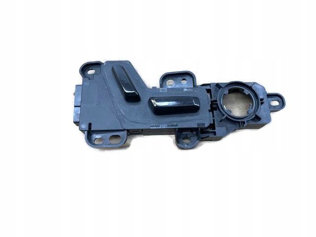 VOLVO XC90 II PANEL REGULACJI FOTELA PRAWY PRZÓD 30644668