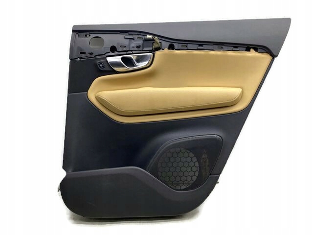 VOLVO XC90 II BOCZEK DRZWI PRAWY TYŁ 31393116