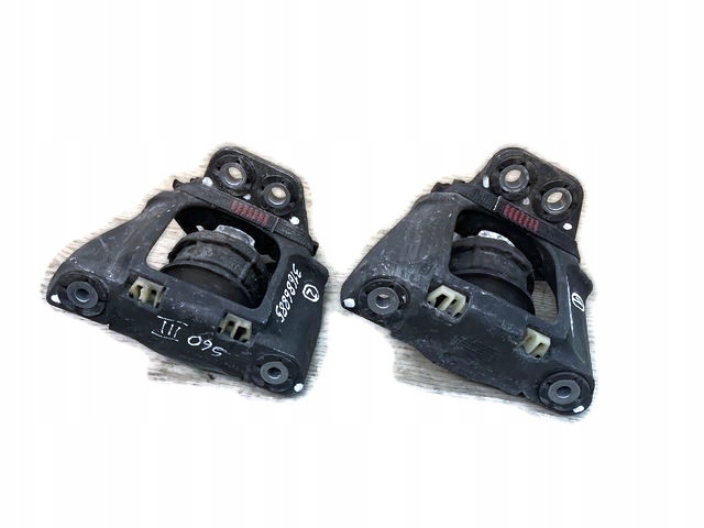 VOLVO S60 III PODUSZKA SILNIKA 31686885