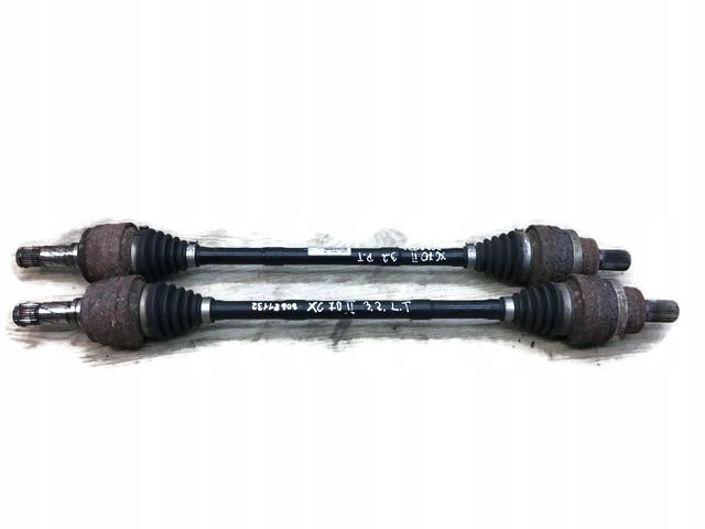 VOLVO XC70 II 3.2B PÓŁOŚ PRAWA/LEWA TYŁ 30681132