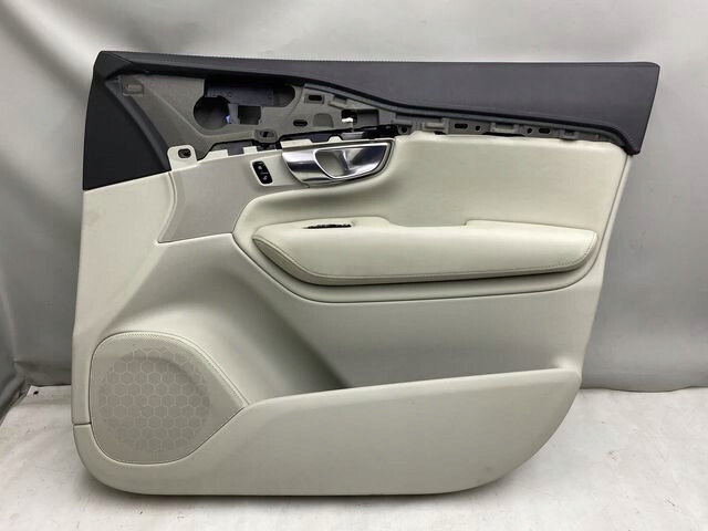 VOLVO XC90 II BOCZEK TAPICERKA DRZWI PRAWY PRZÓD 31393114