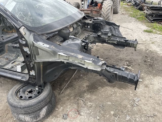 VOLVO V60 S60 ĆWIARTKA PRAWA PRZEDNIA PODŁUŻNICA 717