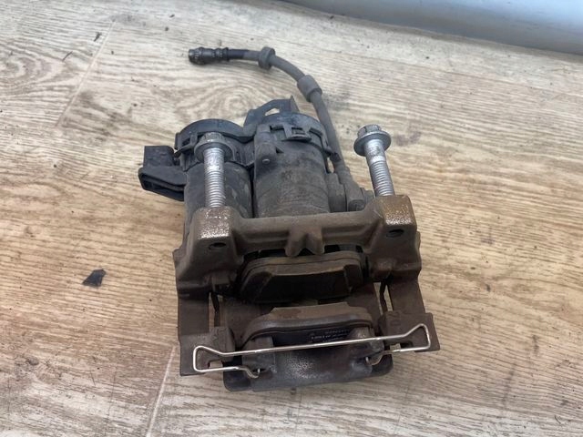 5643571243f5975a3dbf8457ad95