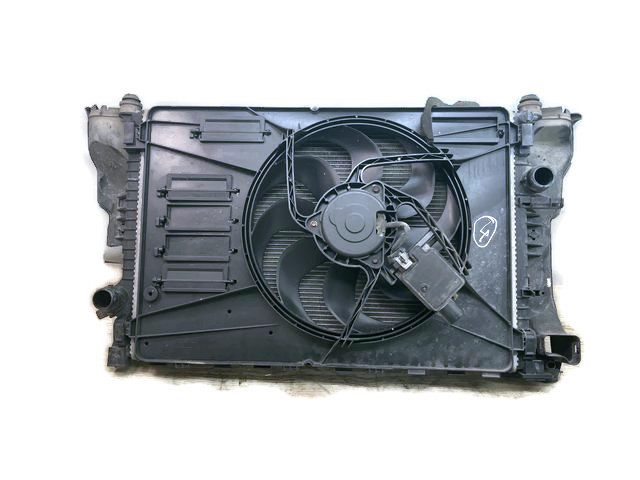 VOLVO V40 CHŁODNICA WENTYLATOR 31261106