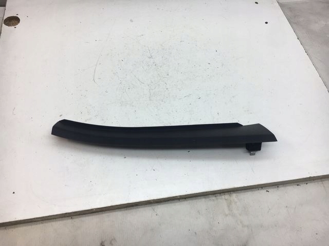 VOLVO XC90 II OSŁONA SŁUPKA LEWY PRZÓD 31377244