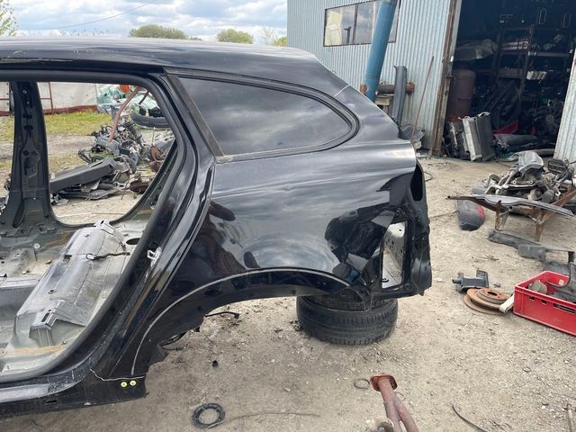 VOLVO V60 CC ĆWIARTKA LEWY TYŁ BŁOTNIK 717