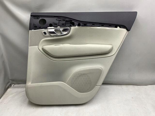 VOLVO XC90 II BOCZEK TAPICERKA DRZWI PRAWY TYŁ 31393116