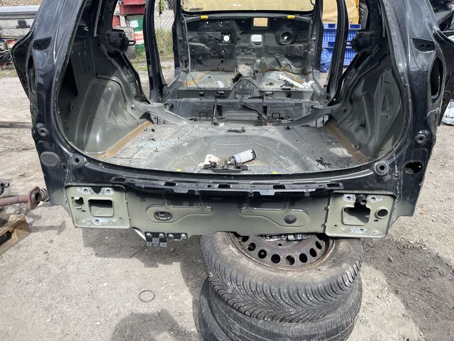 VOLVO V60 CC WANNA TYŁ PAS