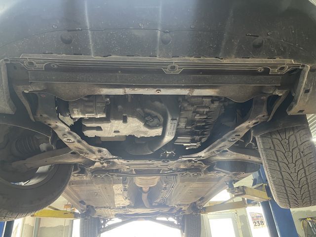 VOLVO XC60 I ZAWIESZENIE PRZEDNIE PRZÓD