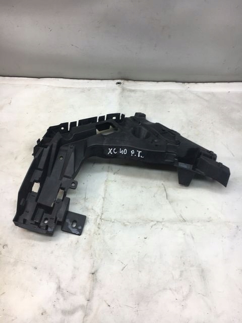 VOLVO XC40 ŚLIZG ZDERZAKA PRAWY TYŁ 32227485