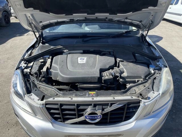 VOLVO XC60 I PAS PRZEDNI KOMPLETNY 2.4D D5 MANUAL