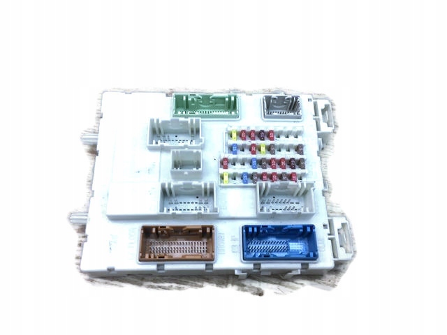 VOLVO V40 II SKRZYNKA BEZPIECZNIKÓW 31394135 31394621