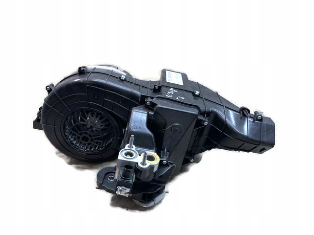 VOLVO XC90 II T6 NAGRZEWNICA DMUCHAWA TYŁ 31449328