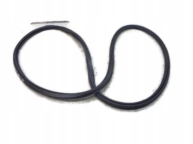 VOLVO V60 II USZCZELKA DRZWI PRAWY PRZÓD 32229226