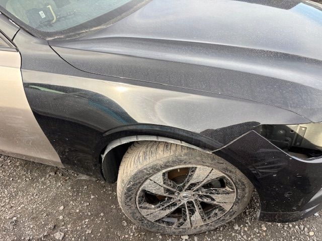 VOLVO S90 LONG BŁOTNIK PRAWY PRZÓD PRZEDNI 717