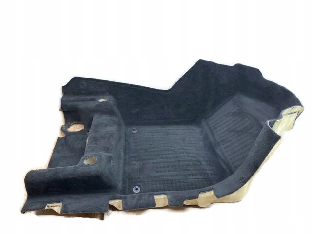 VOLVO XC90 WYKŁADZINA PRAWY PRZÓD 39826893