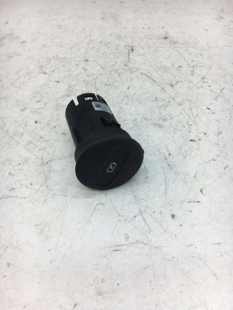 VOLVO XC40 XC60 GNIAZDO PORT USB TYŁ 31443960