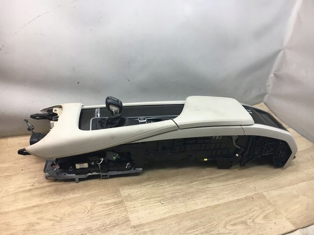 VOLVO S90 TUNEL ŚRODKOWY DŹWIGNIA ZMIANY BIEGÓW 31694188