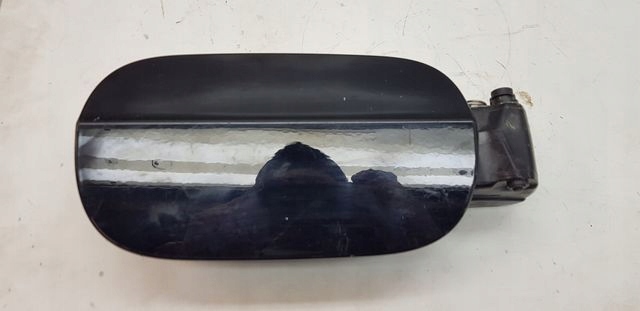 VOLVO V60 KLAPKA WLEWU PALIWA 32262812