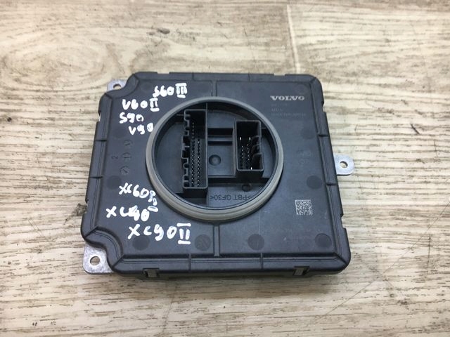 VOLVO XC40 S60 III V60 II XC60 S90 V90 XC90 MODUŁ PRZETWORNICA LED 31427787