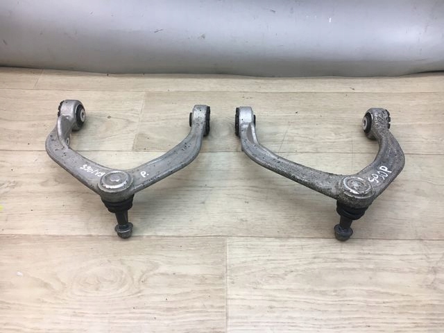 VOLVO S90 V90 WAHACZ GÓRNY PRAWY PRZÓD 31360837