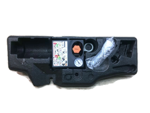 VOLVO V60 II ZESTAW NAPRAWCZY WKŁAD BAGAŻNIKA KOMPRESOR 31471271