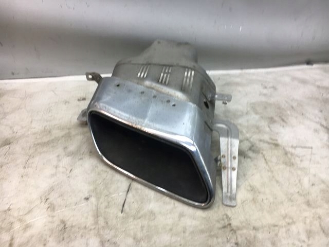 VOLVO S90 V90 KOŃCÓWKA WYDECHU PRAWA 31383309